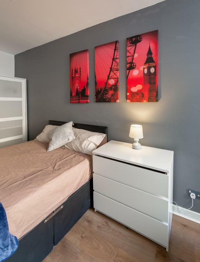 3 Bedroom Apartment Newcastle City Centre Екстериор снимка